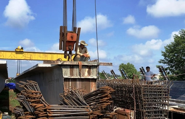 Đắk Lắk: Giá vật liệu xây dựng tăng mạnh