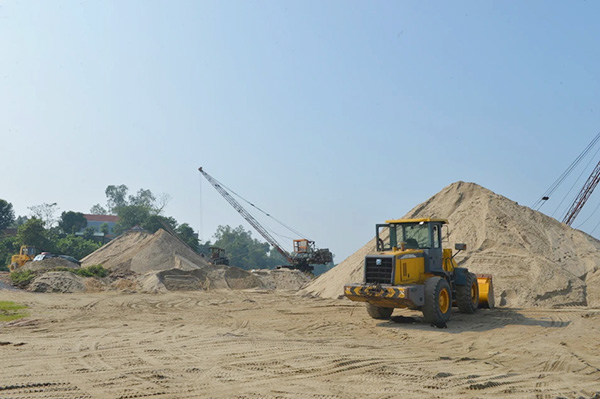 Nghệ An: Nhiều mỏ cát xây dựng tồn đọng khối lượng lớn