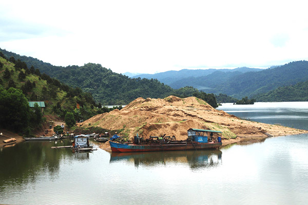 UBND tỉnh Lâm Đồng chỉ đạo khắc phục tình trạng khan hiếm vật liệu xây dựng