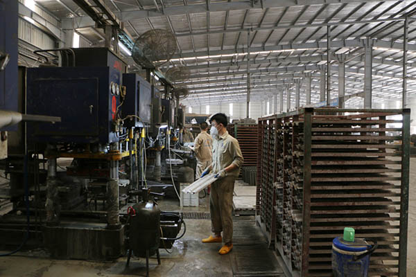 Quảng Ninh: Gỡ khó cho doanh nghiệp sản xuất vật liệu xây dựng