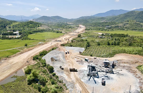Khánh Hòa: Quản lý chặt chẽ giá vật liệu xây dựng thực hiện cao tốc Bắc - Nam