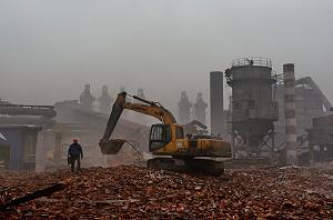 Trung Quốc: Phá hủy 18 nhà máy xi măng để giảm ô nhiễm