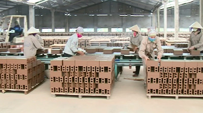 Nhà máy gạch Yên Thành sản xuất đi đôi với bảo vệ môi trường