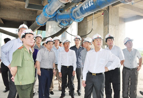 Nghệ An: Đánh giá công tác xây dựng các hạng mục của 2 nhà máy Xi măng Sông Lam