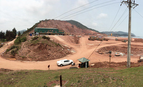 Nghệ An: Sớm đưa dự án nhà máy Xi măng Sông Lam vào hoạt động