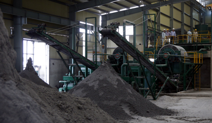 Thạch cao nhân tạo từ chất thải ngành sản xuất phân bón