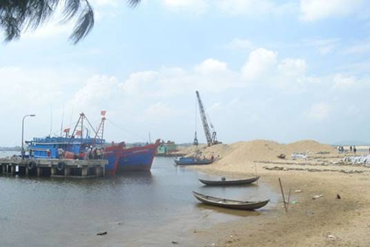 Bộ Xây dựng đề nghị dừng xuất khẩu cát tận thu ở Phú Quốc
