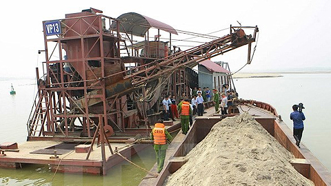 Nam Định: Tăng cường quản lý khai thác cát