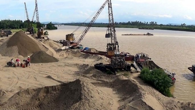 Hà Nội: Tăng cường quản lý khai thác khoáng sản và tập kết, trung chuyển VLXD ven sông