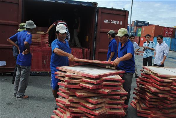 TC Hải quan yêu cầu tăng cường quản lý gạch ốp lát nhập khẩu từ Trung Quốc 