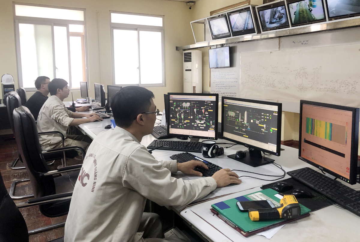 Công ty  Xi măng Quảng Ninh nâng cao sản xuất gắn với bảo vệ môi trường