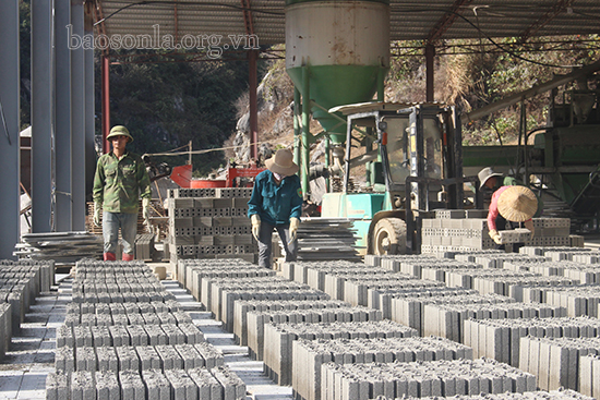 Sơn La tiếp tục đẩy mạnh sản xuất và sử dụng vật liệu xây dựng không nung
