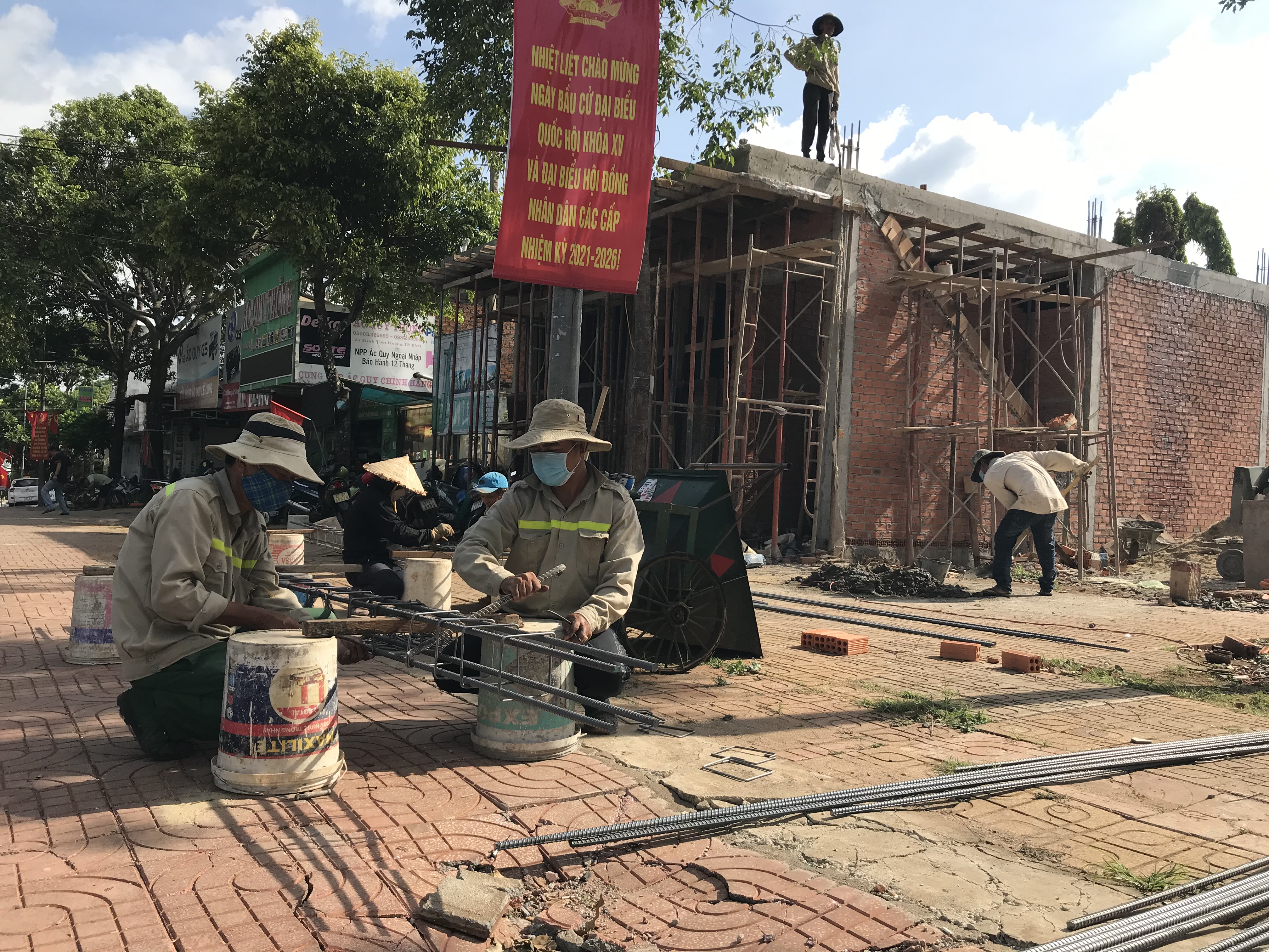 Đắk Lắk: Thị trường vật liệu xây dựng tăng chưa có điểm dừng
