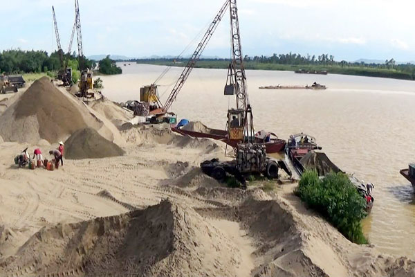 Tiền Giang: Nguồn cung cát xây dựng thiếu hụt do không cấp phép khai thác