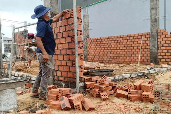 Đà Nẵng: Thiếu hụt lao động trên các công trình xây dựng