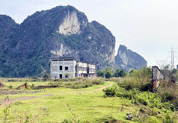 Dự án nhà máy Xi măng Phú Sơn vẫn dang dở trong suốt gần 15 năm