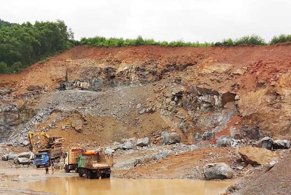 Thừa Thiên Huế phê duyệt kế hoạch đấu giá quyền khai thác 7 mỏ đất làm vật liệu xây dựng