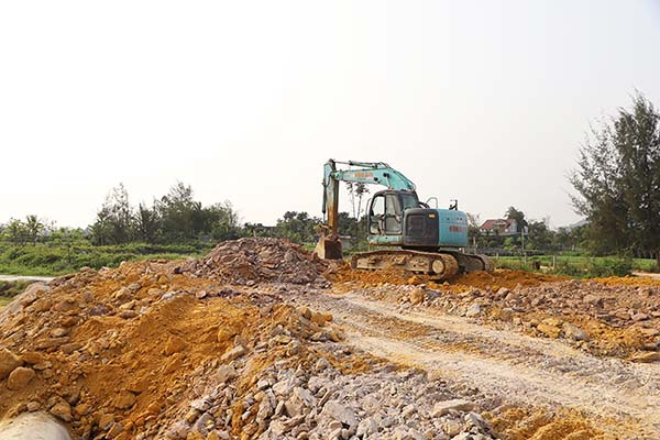 Hà Tĩnh: Giá đất, cát xây dựng tăng cao làm khó nhà thầu