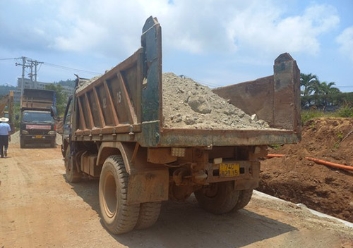 Lý Sơn: Giá cát tăng 700.000 đồng/m3 gây khó khăn cho người dân, nhà thầu