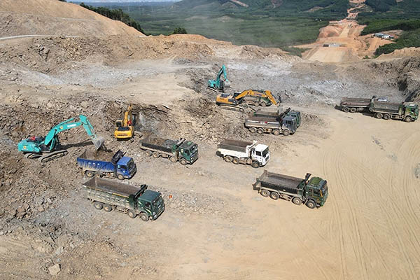 Hà Tĩnh chấp thuận 11 mỏ vật liệu phục vụ thi công dự án cao tốc Bắc - Nam